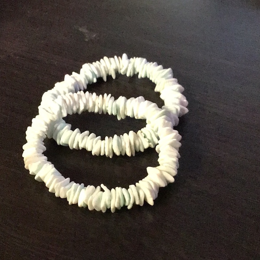 Blue and white shell bracelets 1 bundle